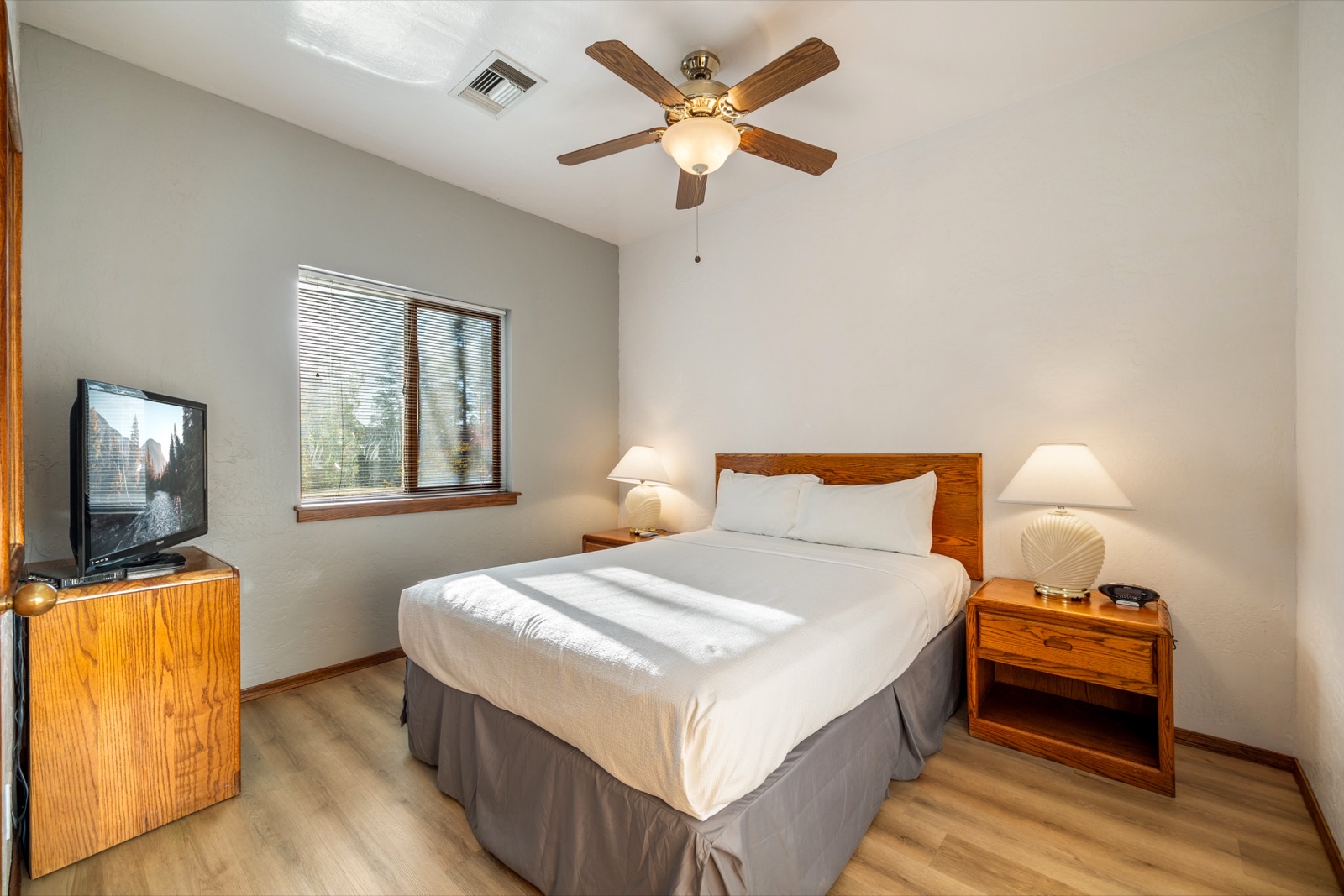 Juniper Sante Fe UL dining